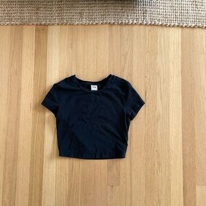 Aritzia TNA crop 90s shirt
